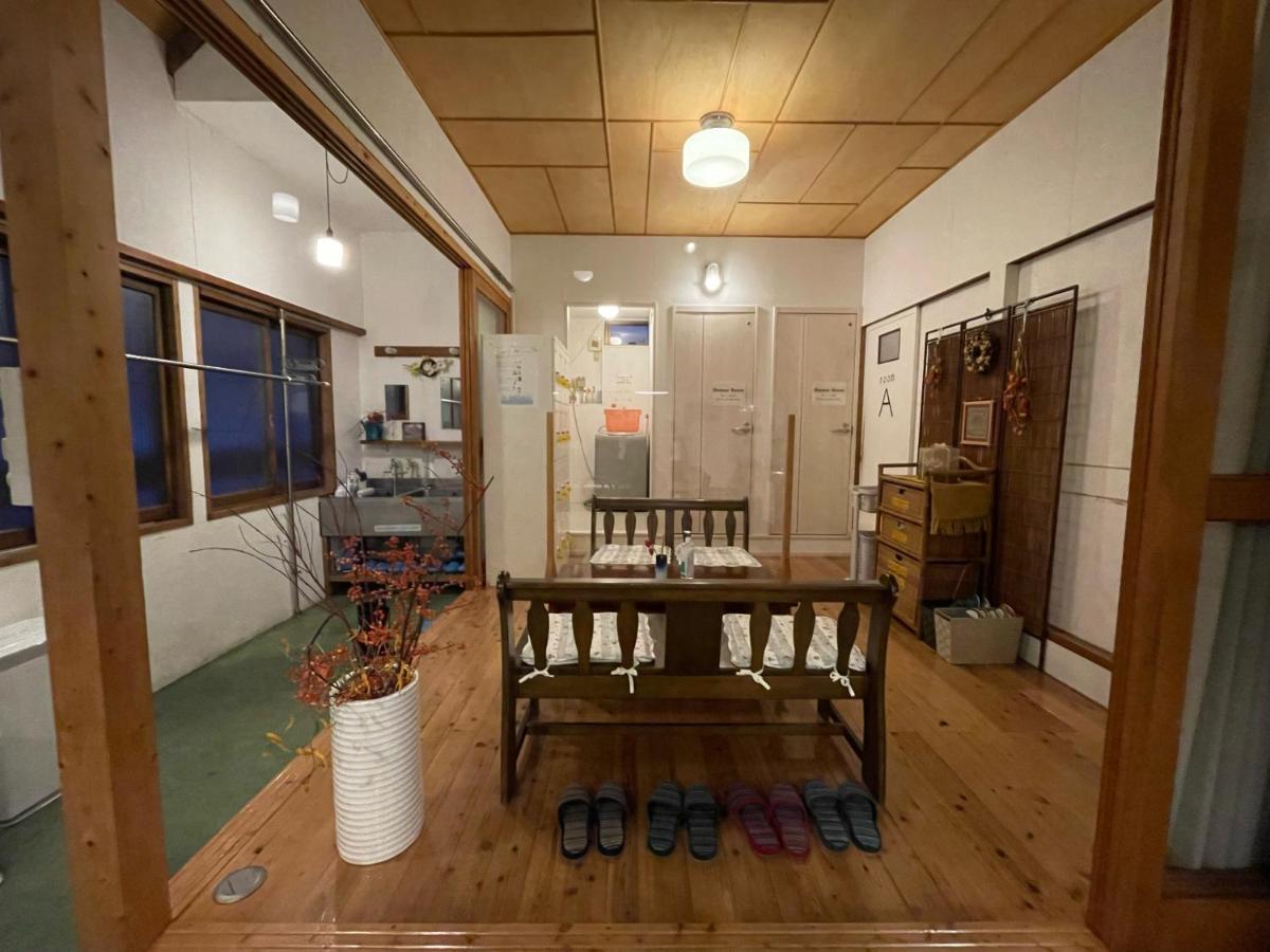 Guesthouse Anthut Shirakawa  Exterior photo